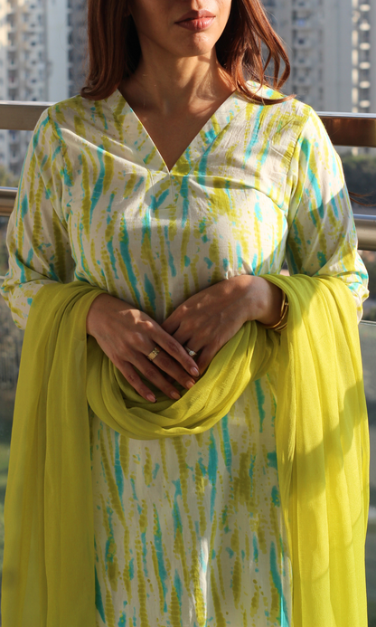 Cotton Like Sky Breeze Printed Kurta, Pant & Ombré Chiffon Dupatta