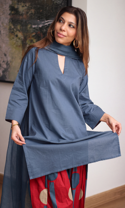 Navy Kurta with Contrast Farshi & Kota Doria Dupatta