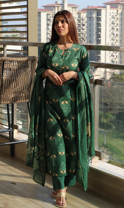 Green Mughal Gulistan Kurta, Dupatta & Cotton Pants