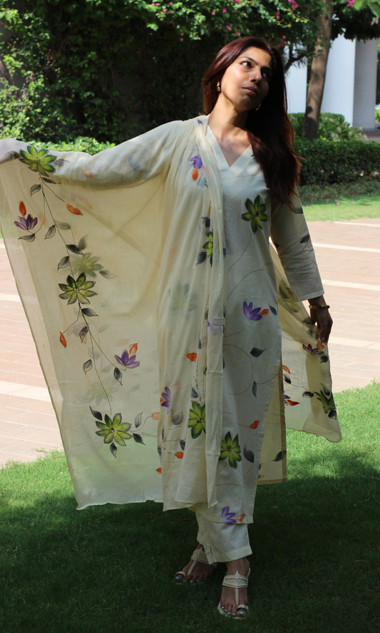 Ivory Bloom Cotton Hand Brush Kurta , Dupatta & Cotton Pants