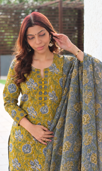 Sarson Bagh Block Print Kurta, Cotton Pants & Kota Doria Dupatta