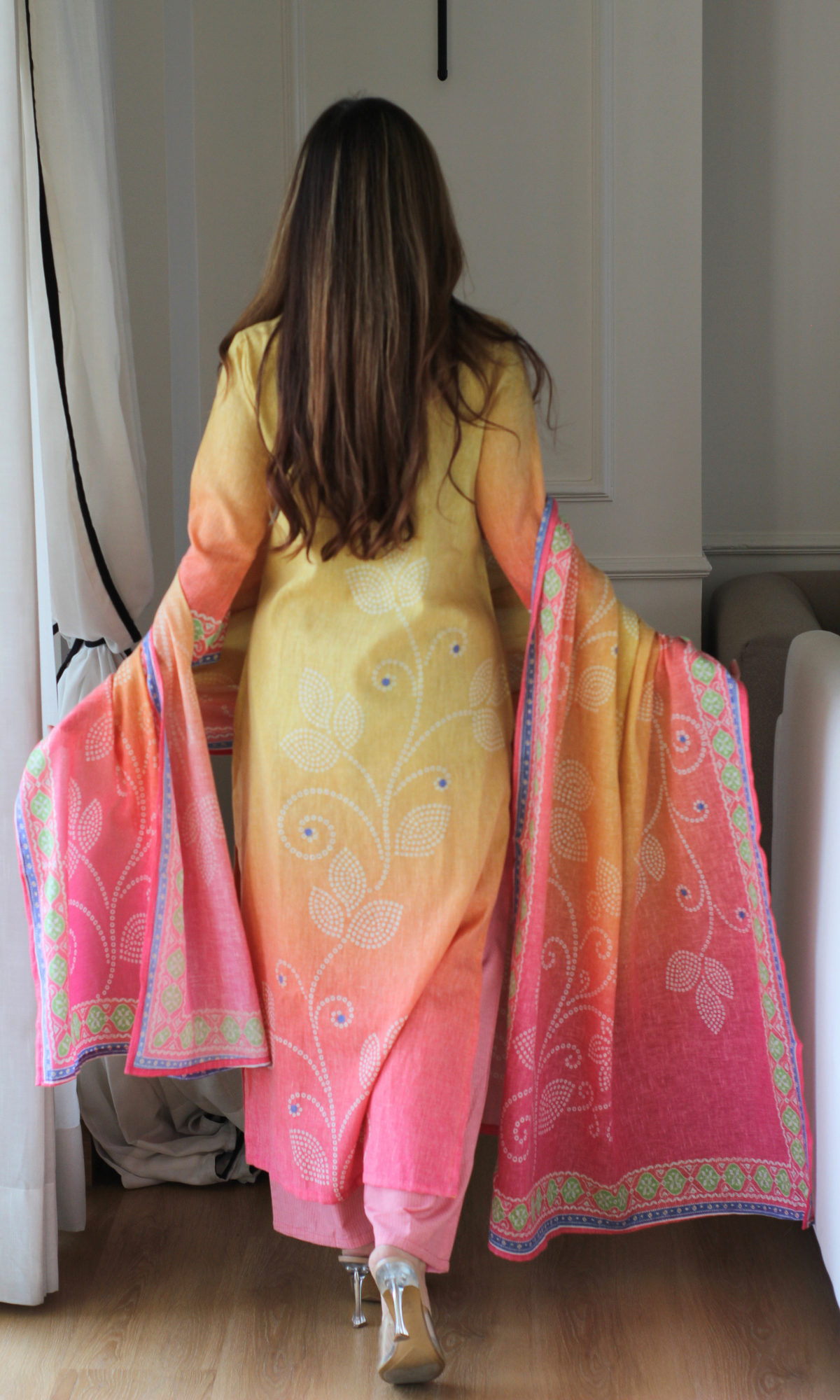 Pink Mirage Linen Blend Kurta , Dupatta & Cotton Pants