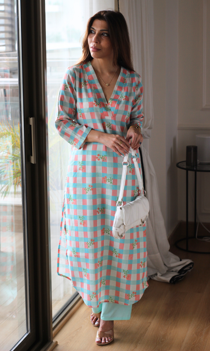 Ocean Checkered Linen Blend Kurta with Cotton Pants