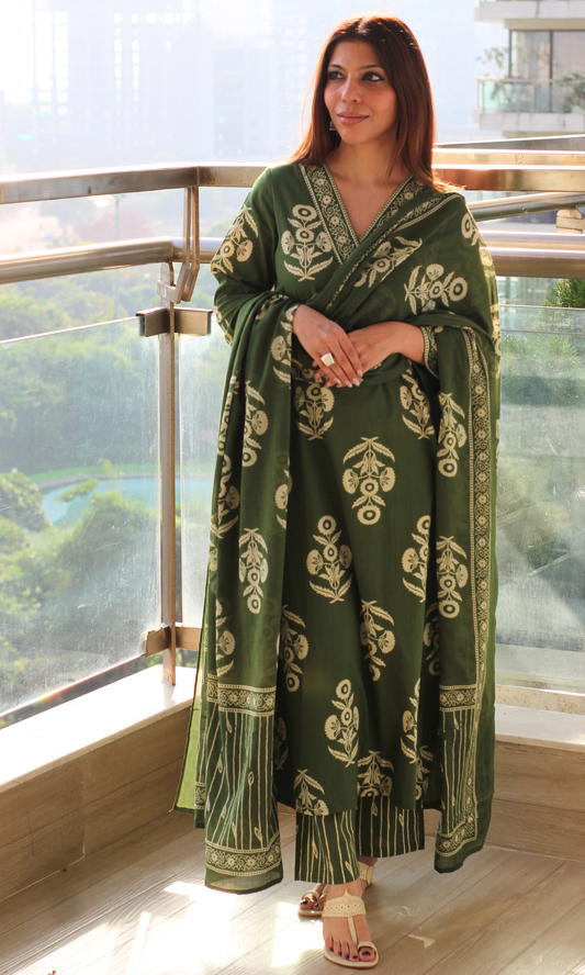Cotton Royal Green Mughal Print Kurta, Dupatta & Printed Pants