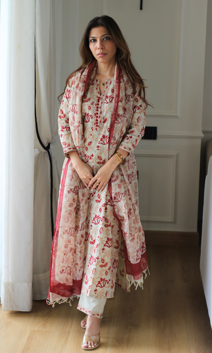 Saira Lal Handblock Print Kurta, Cotton Pants & Kota Doria Handblock Print Dupatta