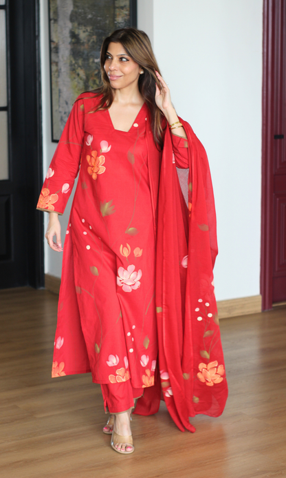 Cotton Gulnaar Handbrush Painted Kurta , Dupatta & Cotton Pants