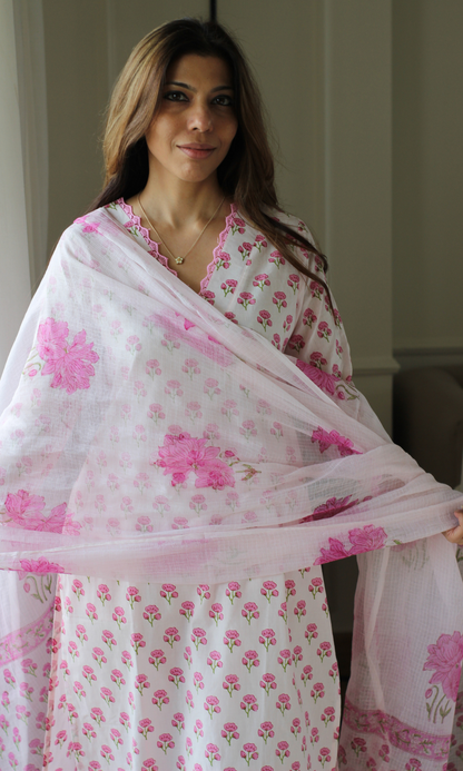 Pearl Petal Pink Handbolck Print Kurta, Pants and Kota Doria Printed Dupatta
