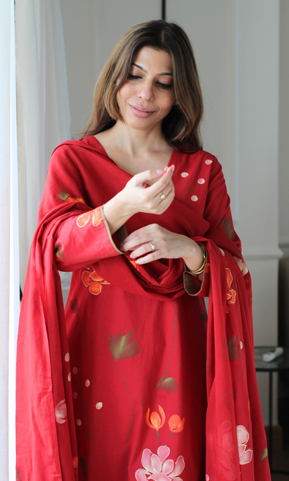 Cotton Gulnaar Handbrush Painted Kurta , Dupatta & Cotton Pants