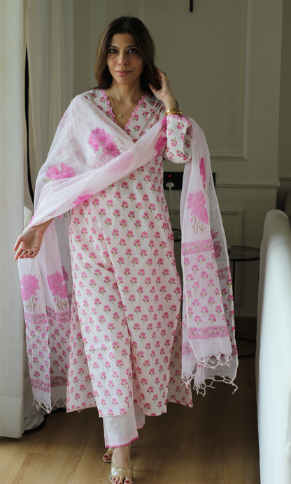 Pearl Petal Pink Handbolck Print Kurta, Pants and Kota Doria Printed Dupatta