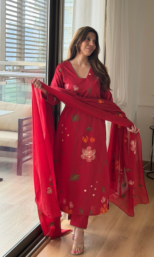 Cotton Gulnaar Handbrush Painted Kurta , Dupatta & Cotton Pants