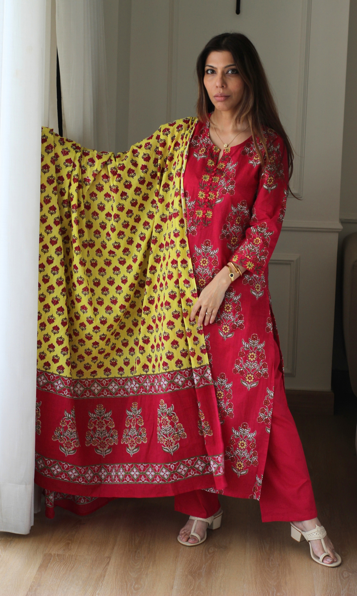 Magenta Mughal Print Kurta , Dupatta & Cotton Pants