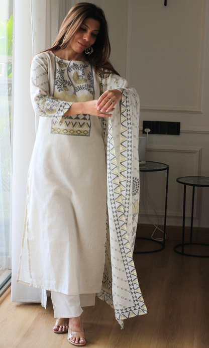 Off white motif print Linen Blend Kurta, Dupatta & Cotton Pants