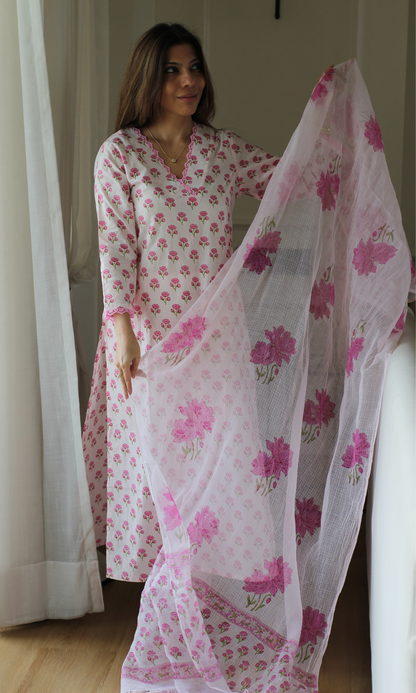 Pearl Petal Pink Handbolck Print Kurta, Pants and Kota Doria Printed Dupatta