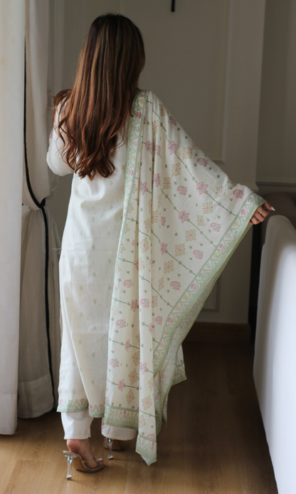 Linen Blend Kala Bottle Green Thread Woven Kurta, Dupatta & Cotton Pants