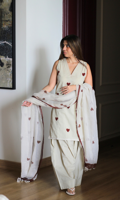 Red Hearts Hand Pianted Cotton Kurta, Farshi Salwaar & Kota Handpainted Duptaa