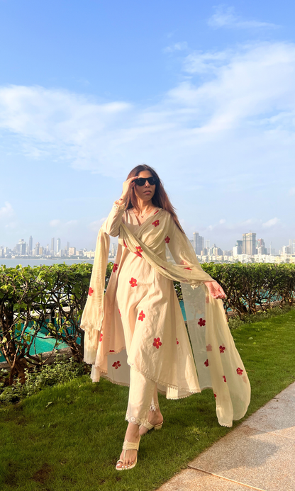 Ivory Floret Handbrush Painted Kali Kurta, Cotton Pants & Handpainted Chiffon Dupatta