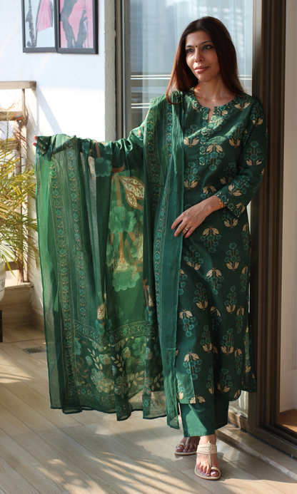 Green Mughal Gulistan Kurta, Dupatta & Cotton Pants