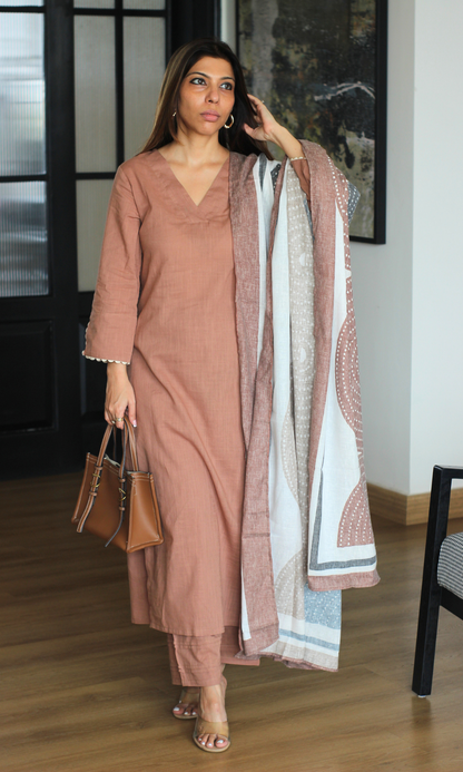 Coffee slub Kurta , Pants & Linen Blend Printed Dupatta
