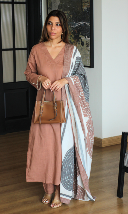 Coffee slub Kurta , Pants & Linen Blend Printed Dupatta
