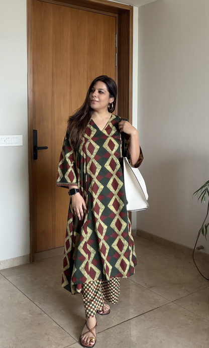 Cotton Earthy Green & Red Diamond Print High Low Kurta with Pants