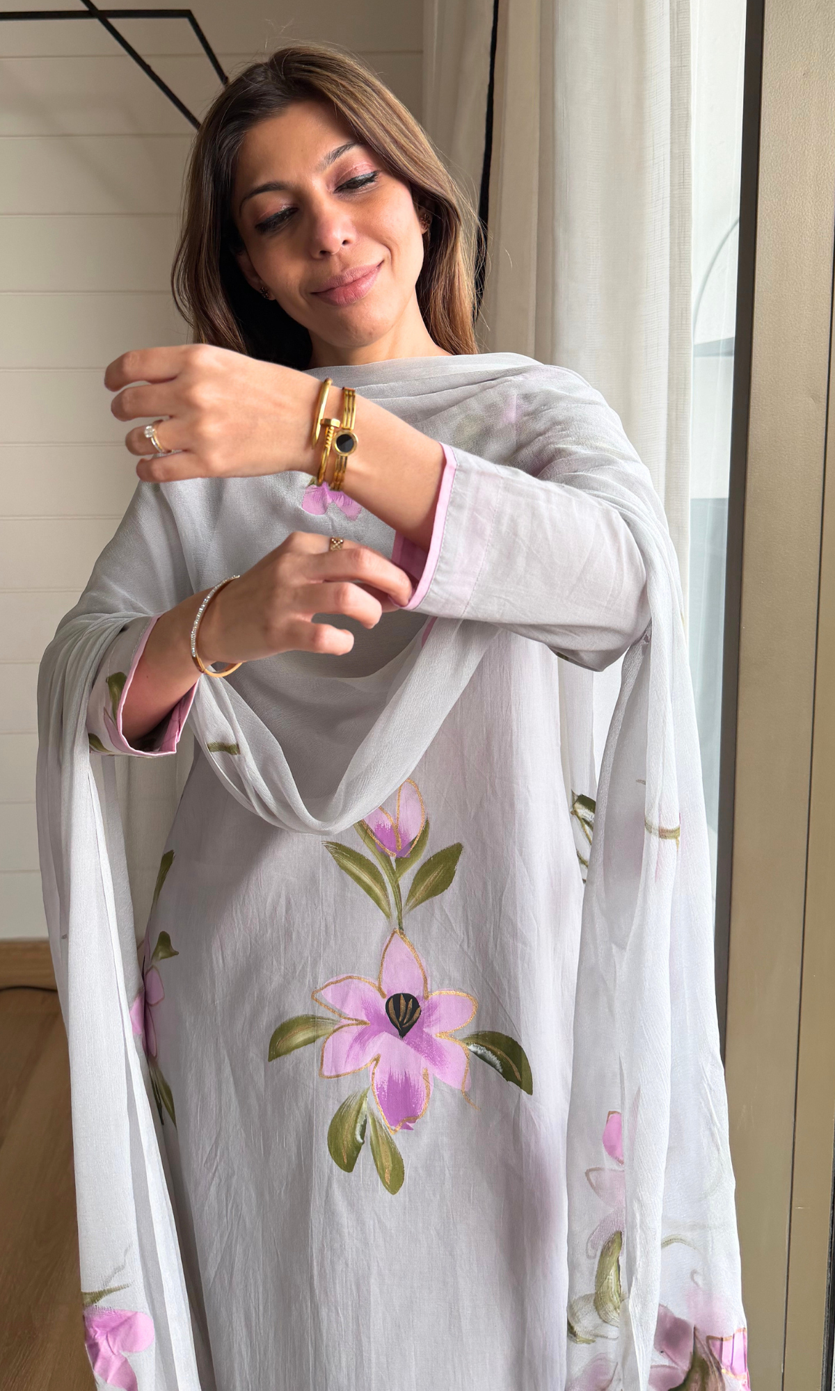 Fog & Pink Handbrush Painted Kurta, Chiffon Handpainted Dupatta & Cotton Pants