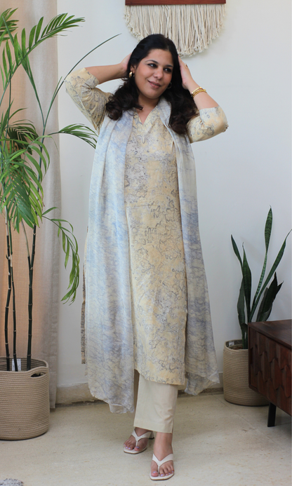 Cotton Hazy Beige African Shibori Kurta, Chiffon Dupatta & Cotton Pants