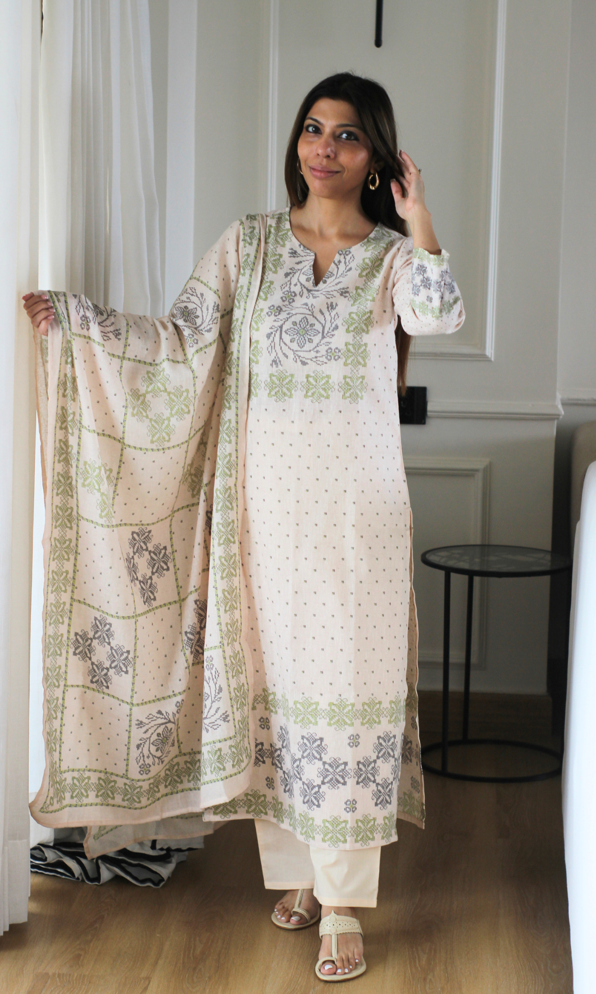 Off white green woven Linen Blend Kurta, Dupatta & Cotton Pants