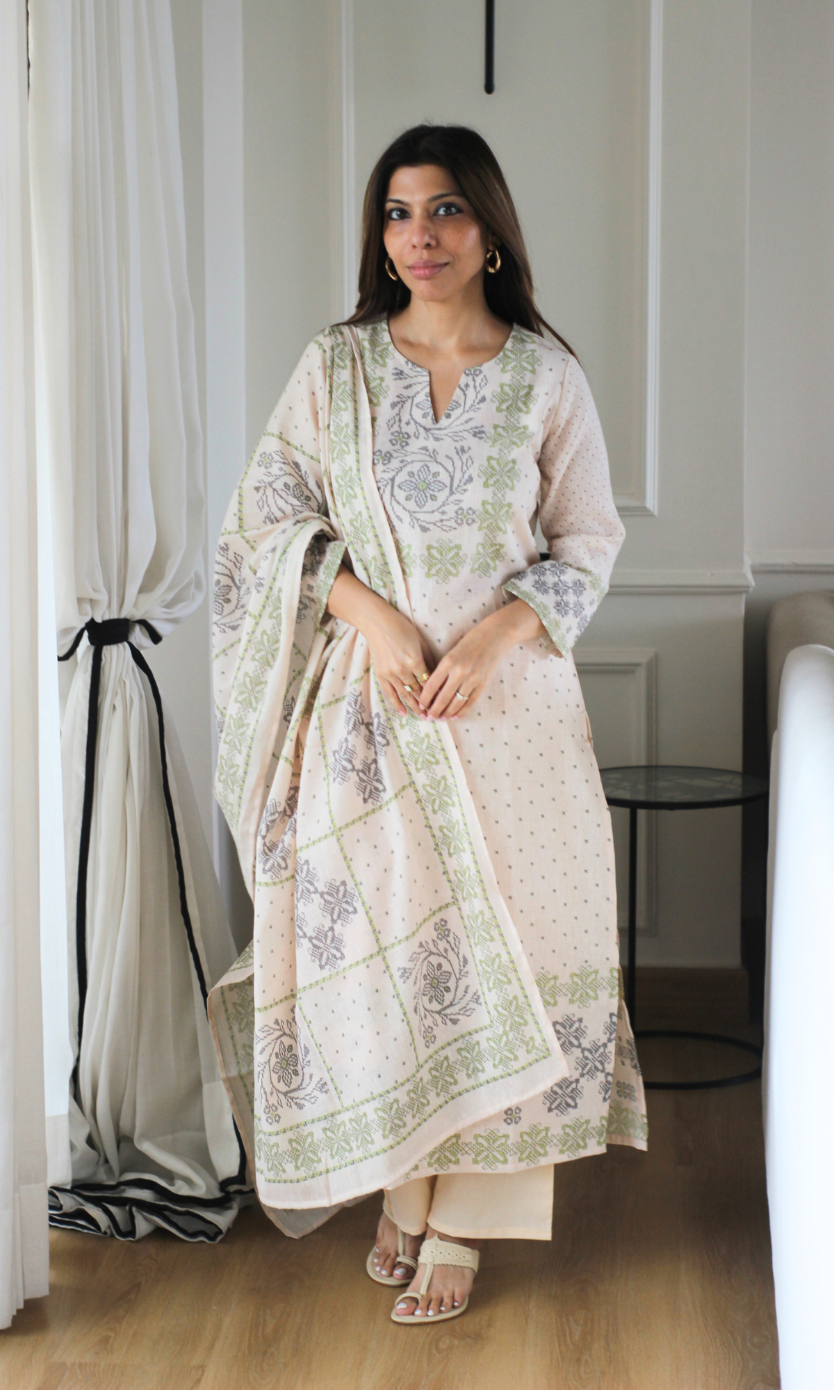 Off white green woven Linen Blend Kurta, Dupatta & Cotton Pants
