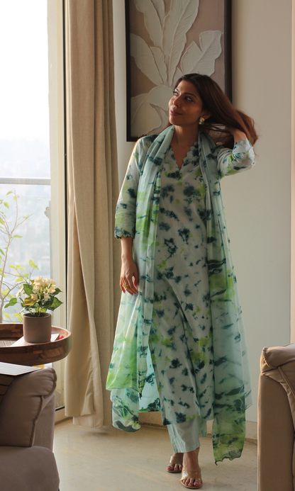 Cotton Aqua Green African Shibori Kurta, Chiffon Dupatta & Cotton Pants