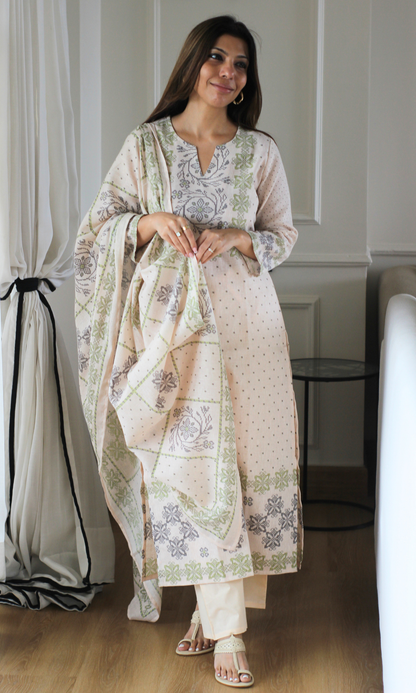 Off white green woven Linen Blend Kurta, Dupatta & Cotton Pants