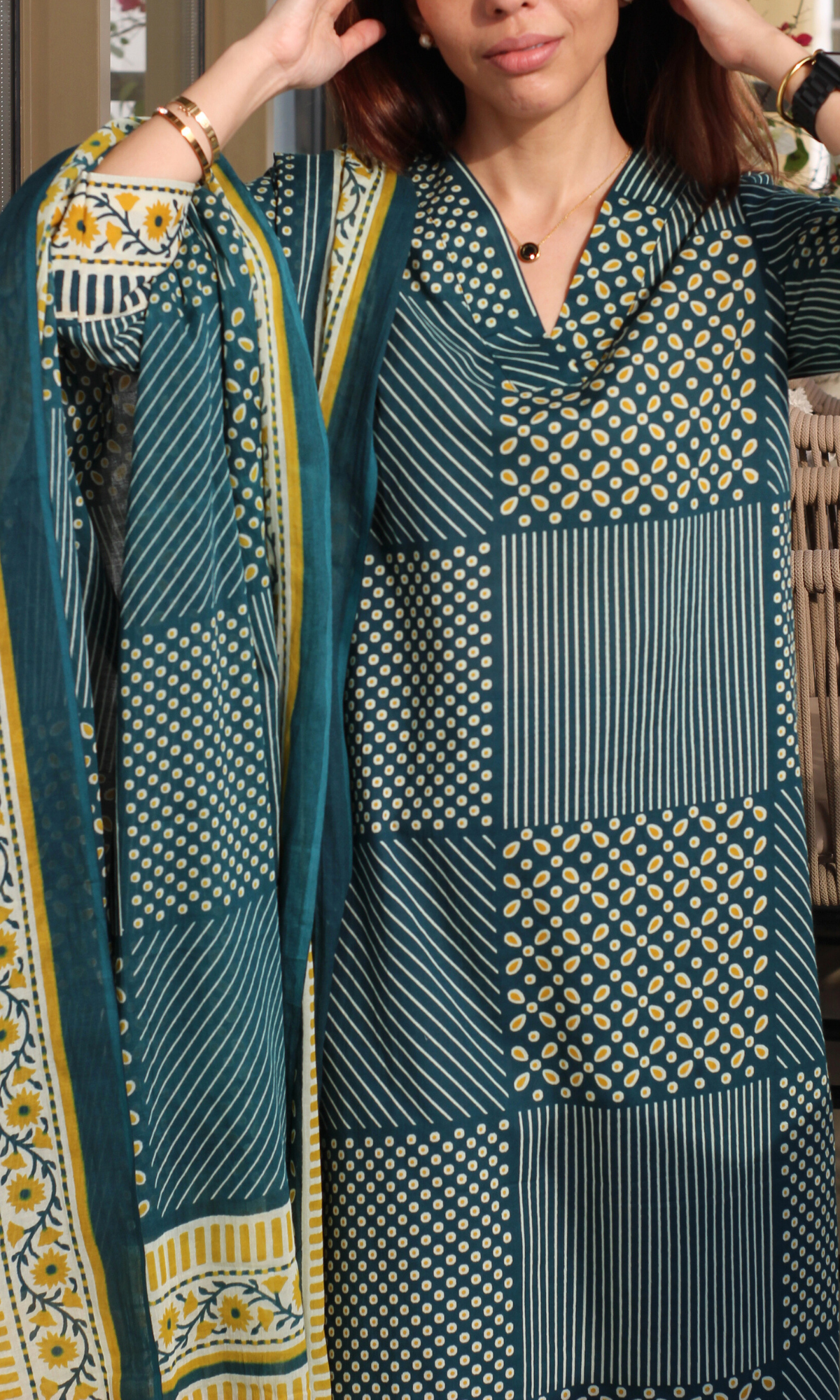 Green Checkered Printed Kurta , Dupatta & Cotton Pants