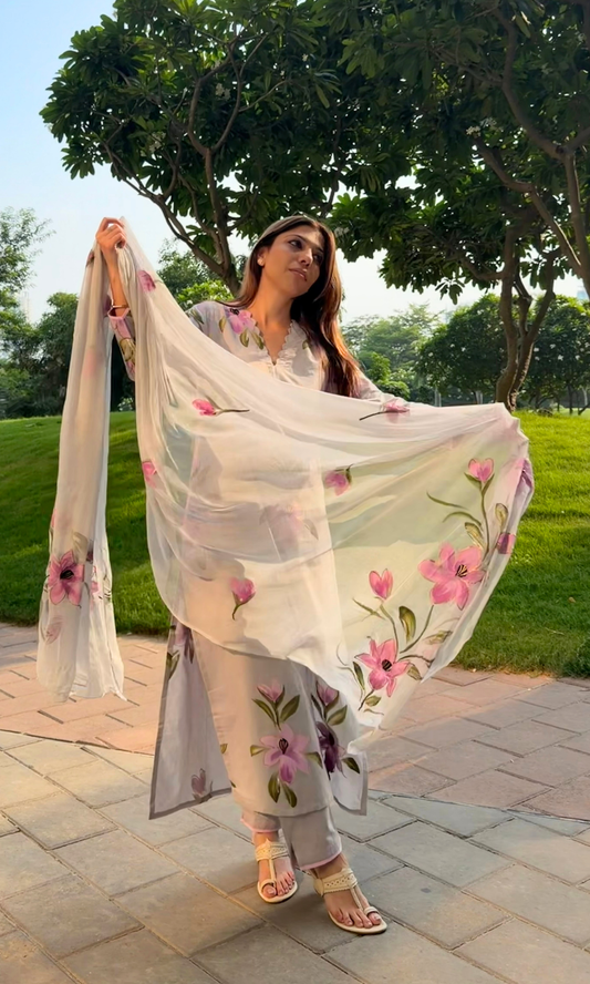 Fog & Pink Handbrush Painted Kurta, Chiffon Handpainted Dupatta & Cotton Pants