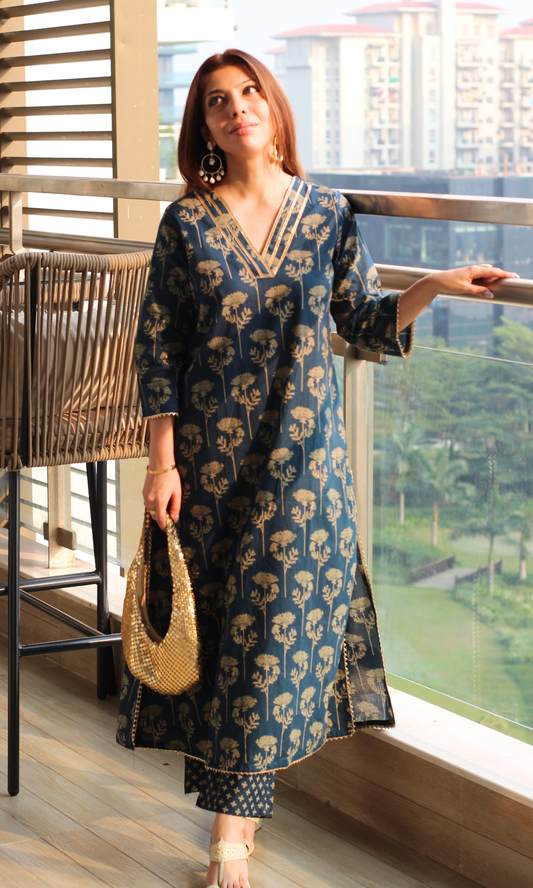Cotton Peacock Teal & Gold Mughal Print Kurta & Pant