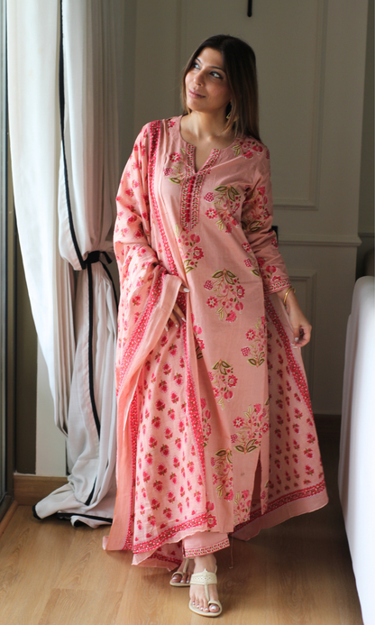 Blush & Red Mughal Print Kurta, Cotton Pants & Cotton Printed Dupatta