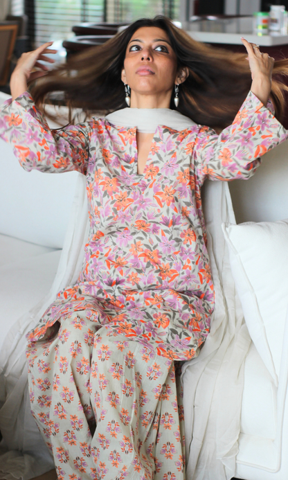 Sehej floral Cotton Kurta ,farshi salwaar & Chiffon Dupatta