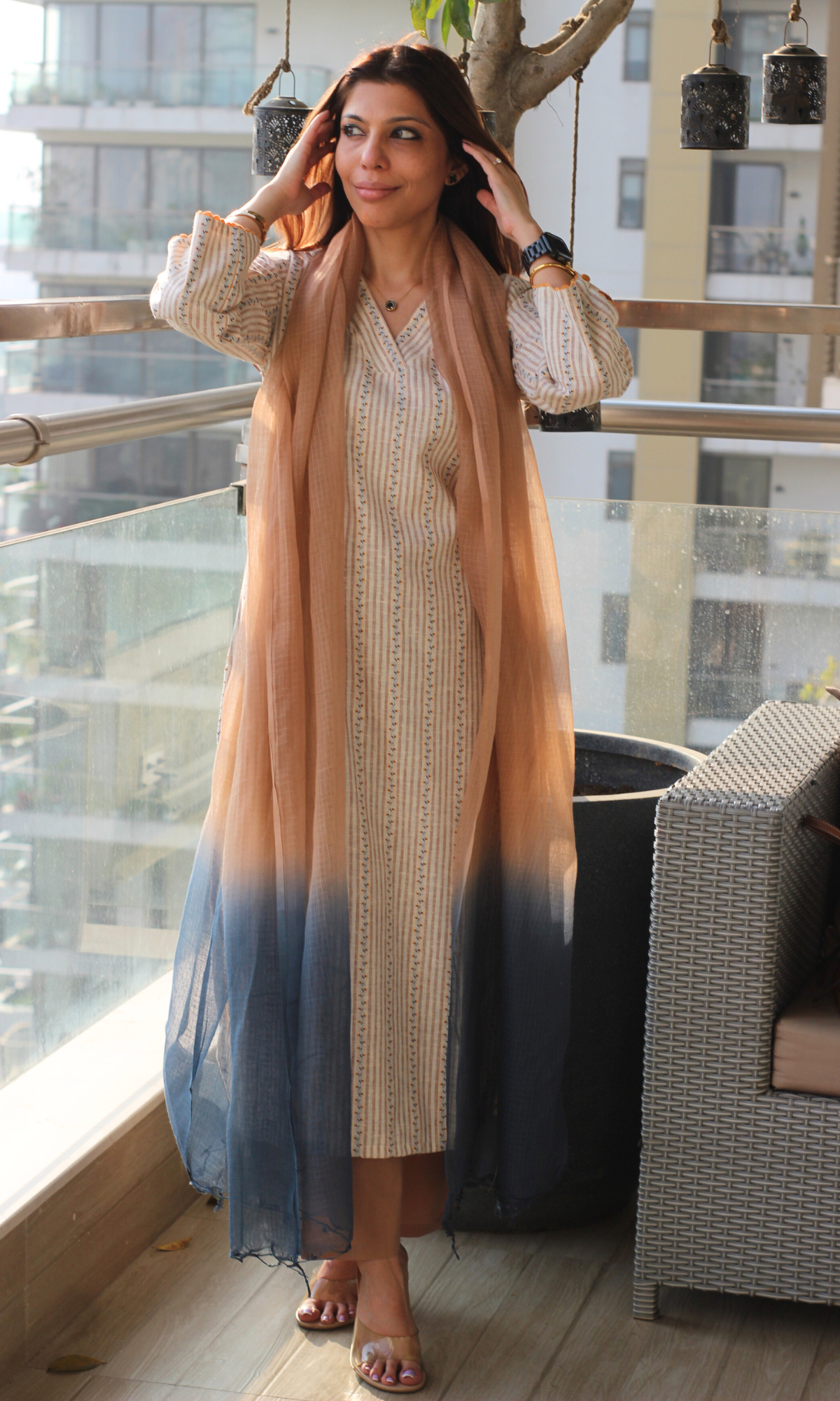 Beige Hazy Blue Woven Vertical Lines Kurta , Cotton Pants & Kota Doria Ombre Dupatta