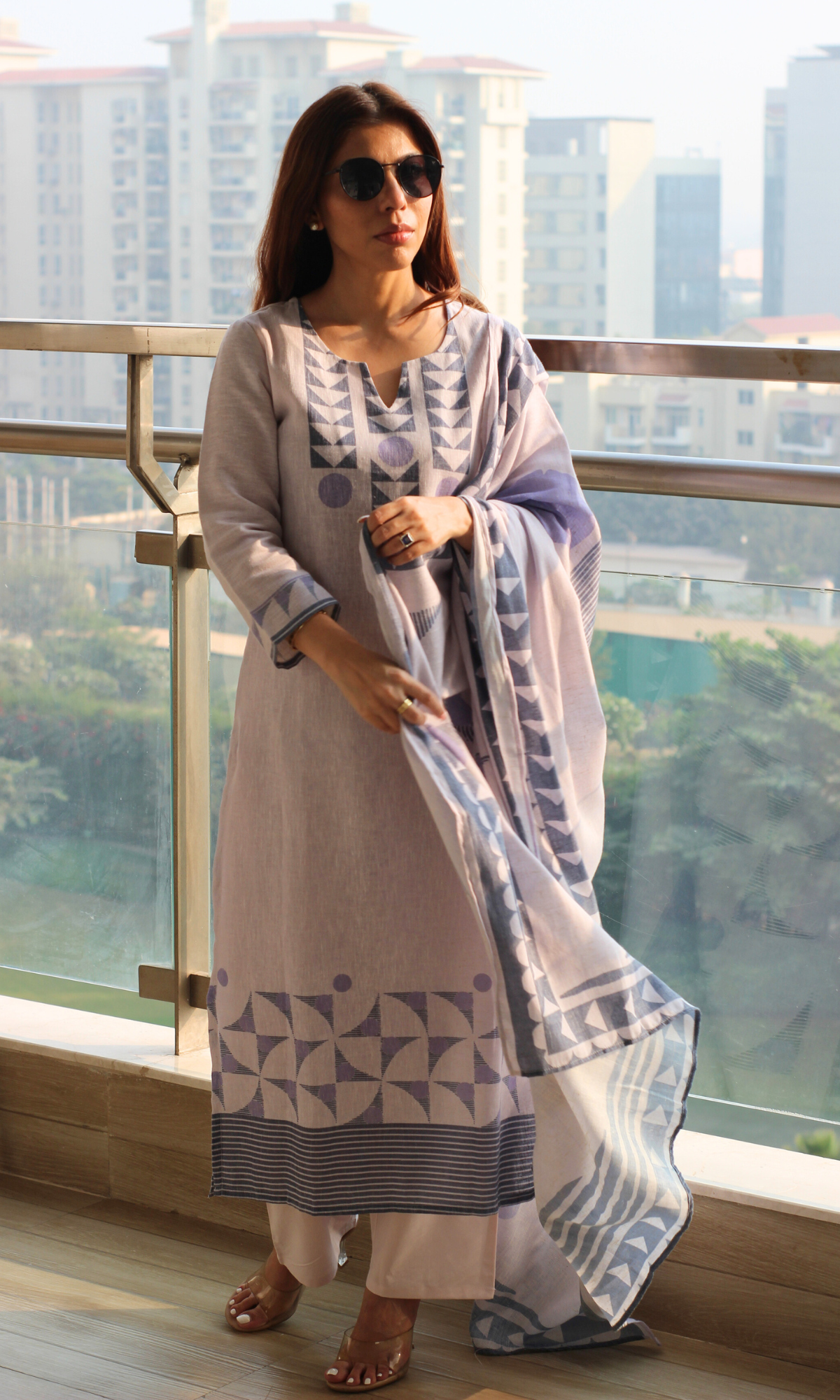 Linen Blend Dusty Lavender Abstract Print Kurta, Dupatta & Cotton Pants