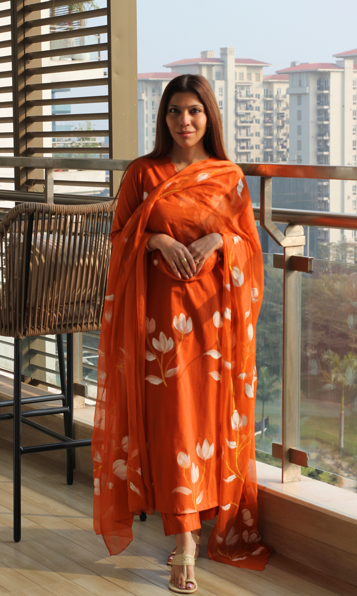 Zafran Handbrush Painted Kurta, Cotton Pants & Chiffon Handpainted Dupatta