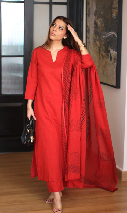 Cotton Slub Rose Red Suit with Mul Line Wave Dupatta