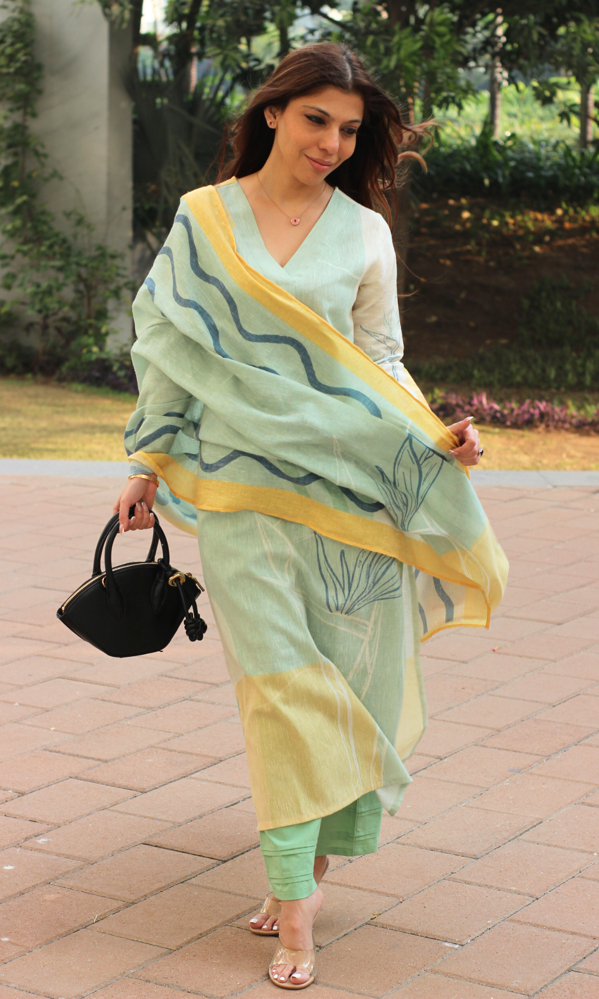 Linen Blend Green Dune Printed Kurta, Dupatta & Cotton Pants