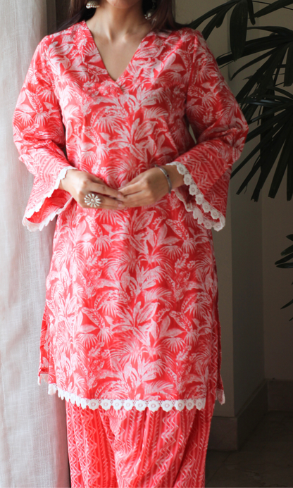 Gulaabi Noor Laced Kurta & Farshi Salwaar