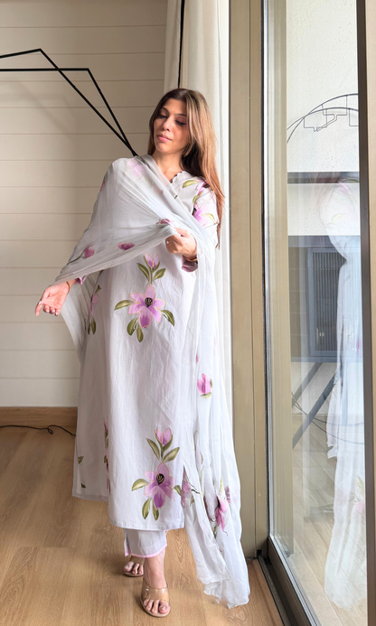 Fog & Pink Handbrush Painted Kurta, Chiffon Handpainted Dupatta & Cotton Pants