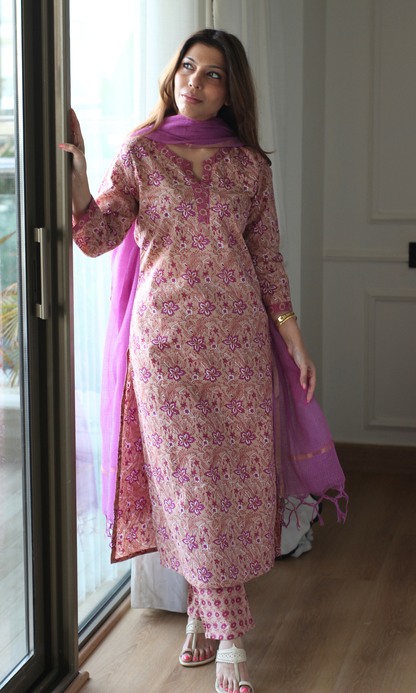 Berry Mauve Floral Print Kurta, Pant & Kota Doria Dupatta