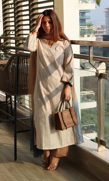 Beige Hazy Blue Woven Vertical Lines Kurta , Cotton Pants & Kota Doria Ombre Dupatta