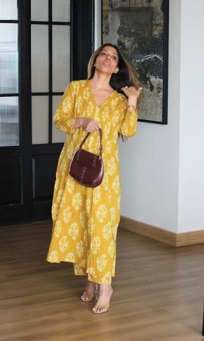 Sunshine Dabu Print Pleated Kurta & Pants