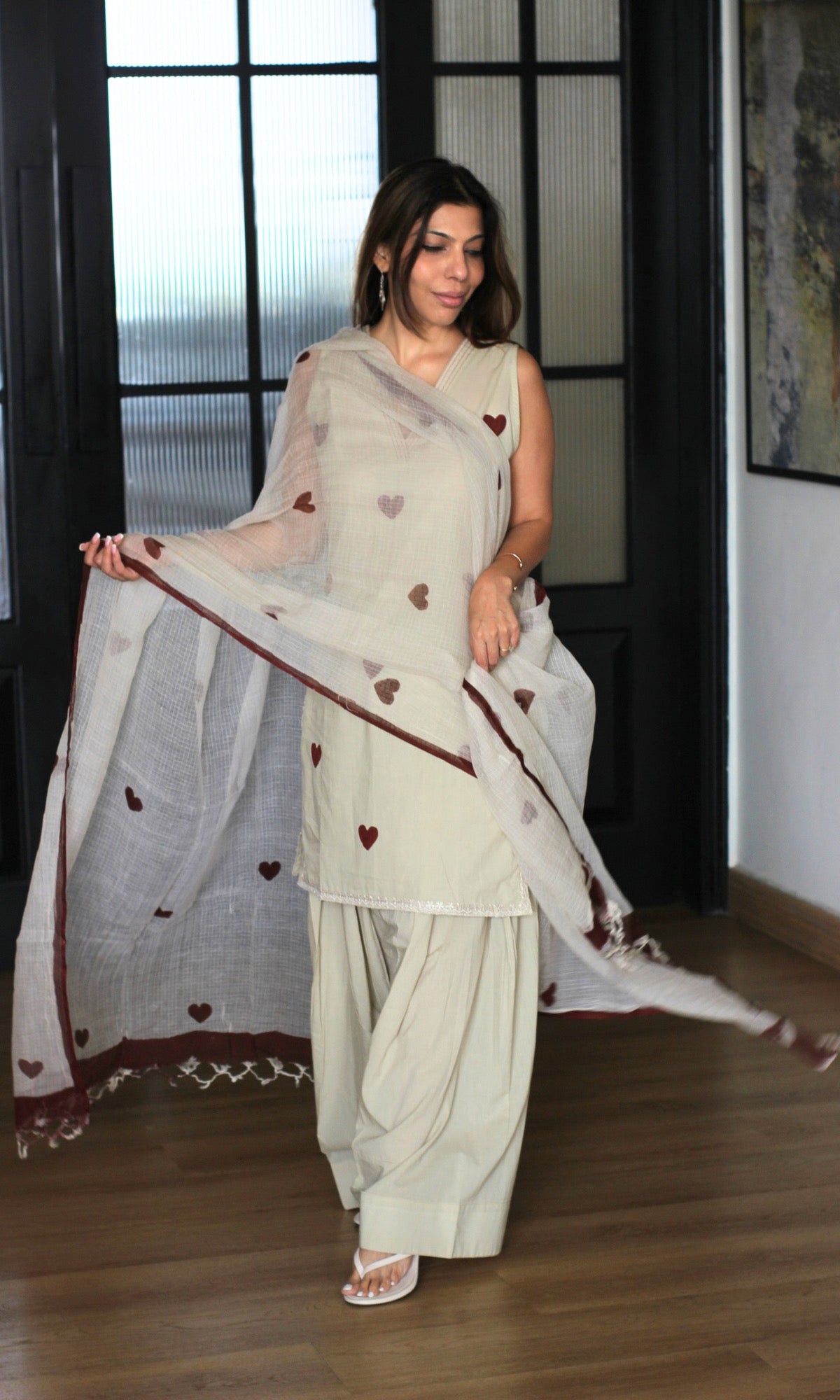 Red Hearts Hand Pianted Cotton Kurta, Farshi Salwaar & Kota Handpainted Duptaa