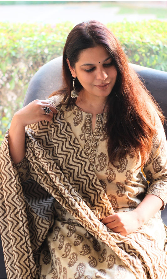 Cotton Beige Paisley Print Suit with Mul Dupatta - Baareeki