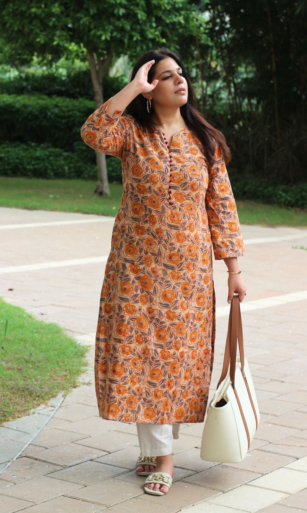 Cotton Beige & Red Buttoned Kalamkari Straight Fit Kurta - Baareeki