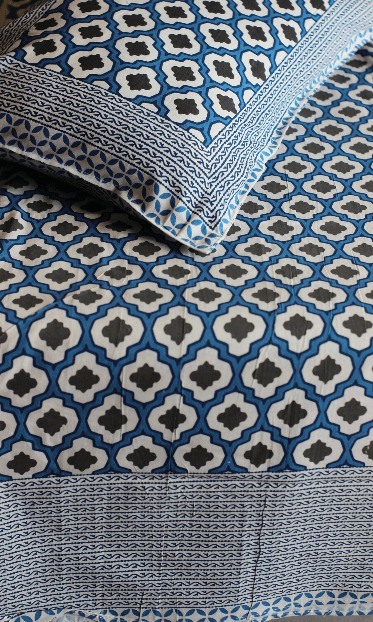 Cotton Block Printed Blue Mosaic King Size Bedsheet with 2 Pillow Covers - Baareeki