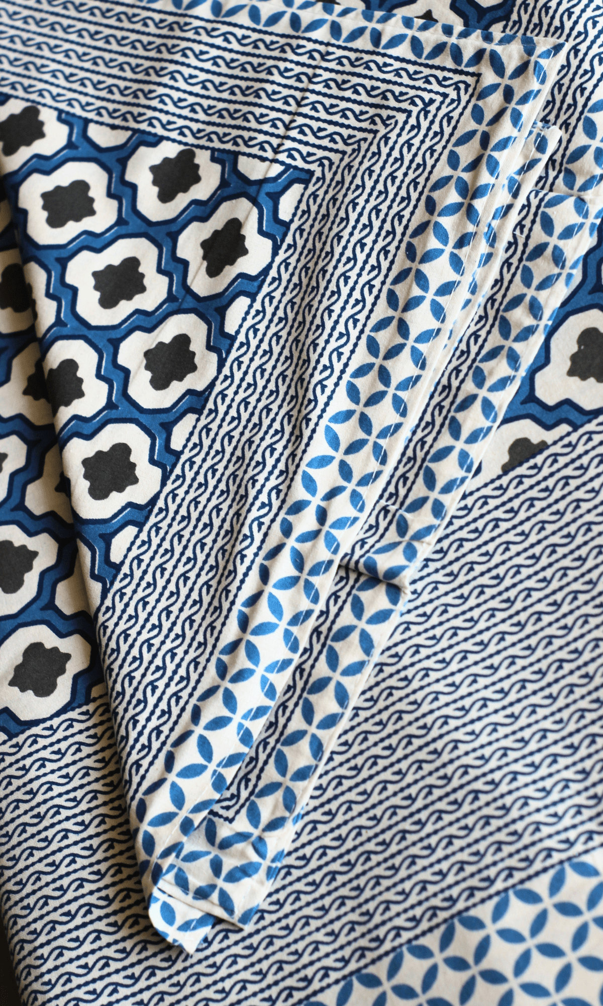 Cotton Block Printed Blue Mosaic King Size Bedsheet with 2 Pillow Covers - Baareeki